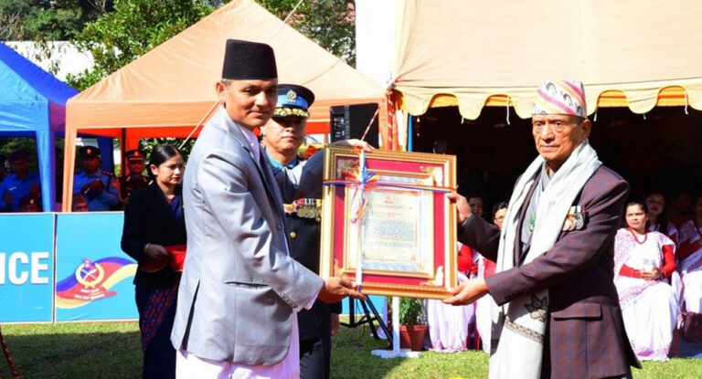 पूर्वडीआईजी कृष्ण रानालाई लाइफटाइम अचिभमेन्ट अवार्ड