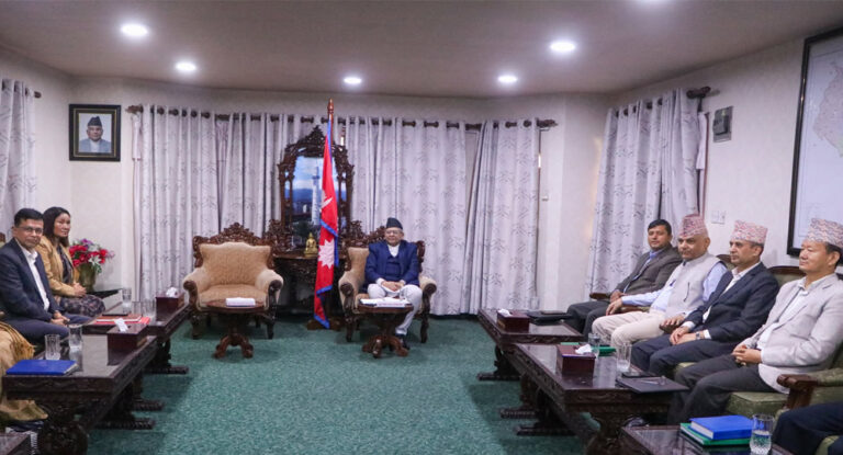 सभामुखसँग कांग्रेसले भन्यो : निर्वाचनबाट पछि हट्दैनौँ, एमाले संसद् पुनर्स्थापनाको पक्षमा