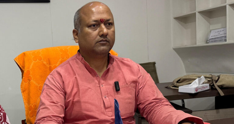 आज विश्वासको मत लिँदै मधेशका मुख्यमन्त्री सतिशकुमार