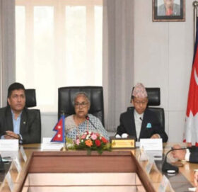 सिंहदरबारमा प्रधानमन्त्री र कूटनीतिक निकायका प्रमुखहरूबिच छलफल