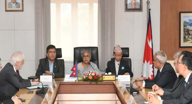 सिंहदरबारमा प्रधानमन्त्री र कूटनीतिक निकायका प्रमुखहरूबिच छलफल