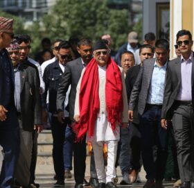 नेकपा एमालेको केन्द्रीय कमिटी बैठक रामबाग महलमा