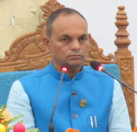 अविश्वासको प्रस्ताव दर्ता गराएपछि मधेसका सभामुखले गरे ५ सांसदलाई पदमुक्त