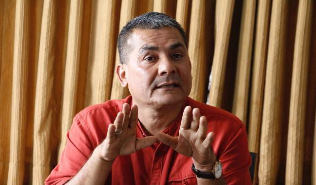 दुर्गा प्रसाईंलाई फागुन २१ को चुनावमा होमिन गृहमन्त्रीको सुझाव