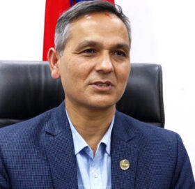 जनताबाट निर्वाचित प्रतिनिधिलाई सत्ता सुम्पन सरकार आतुर छ : गृहमन्त्री अर्याल