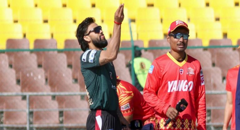 एनपीएल: लुम्बिनी लायन्सले टस जितेर पहिले बलिङ गर्दै