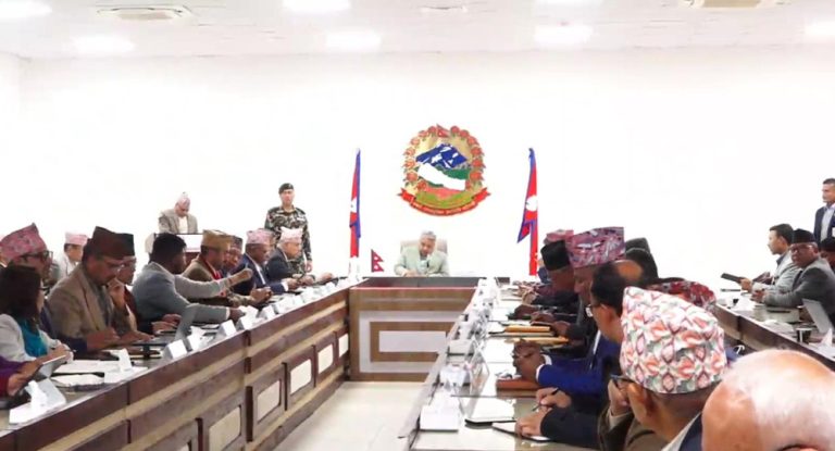 आगामी निर्वाचनमा ११४ दलहरु प्रतिष्पर्धा गर्दै