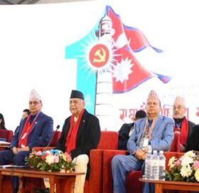 एमालेको नयाँ नेतृत्व चयनका लागि आज मतदान हुँदै