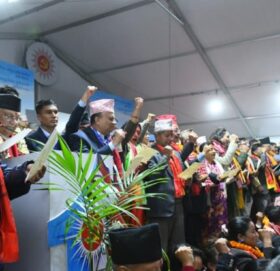 नेकपा एमालेका नवनियुक्त पदाधिकारीहरुले लिए शपथ