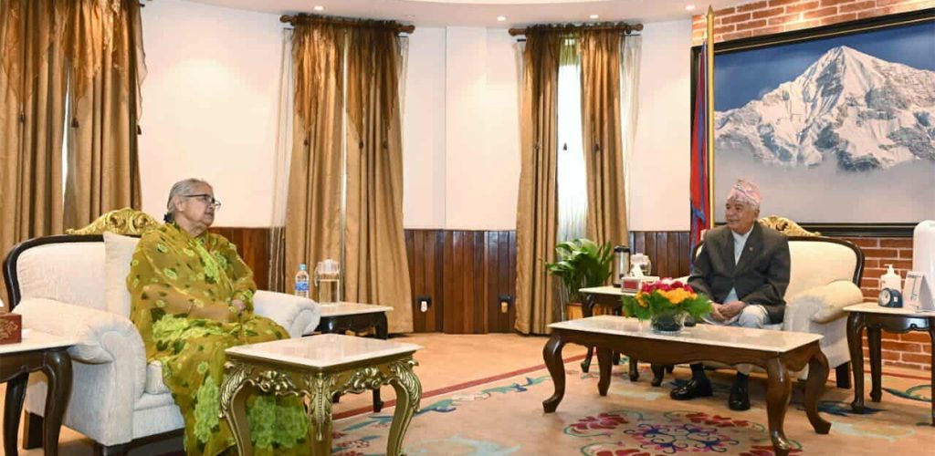 राष्ट्रपति र प्रधानमन्त्रीबीच आधा घण्टा भेटवार्ता
