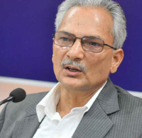 अभिभावकीय भूमिकामै रहने भन्दै बाबुरामले लिए उम्मेदवारी फिर्ता