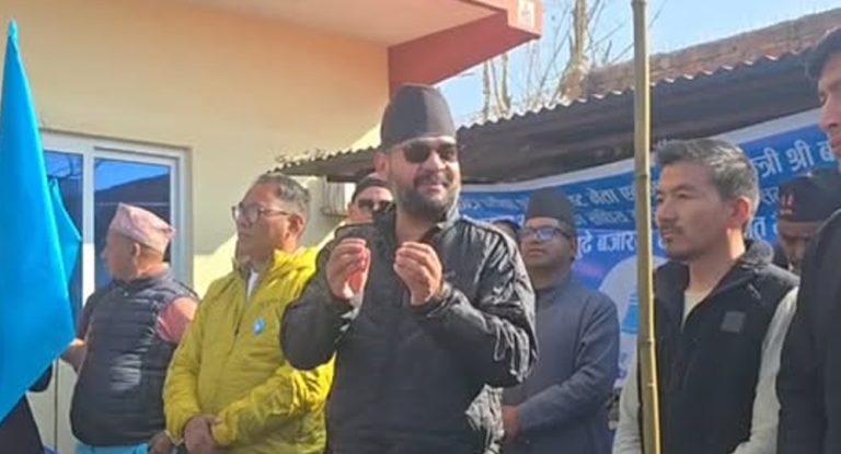 चुनावी प्रचारका लागि संखुवासभा पुगे बालेन