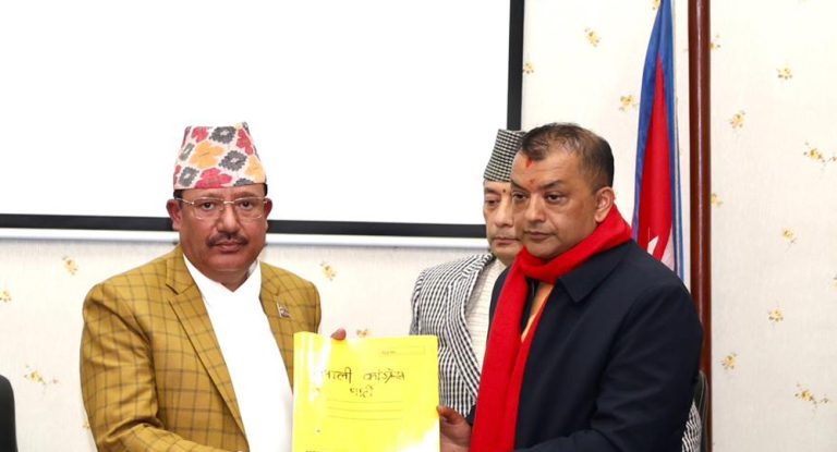 गगन नेतृत्वको कांग्रेसले निर्वाचन आयोगमा गरायो विशेष महाधिवेशनबारे जानकारी