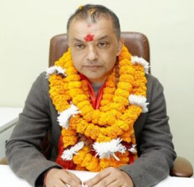 कांग्रेस सभापति गगनकुमार थापाले गरे पदभार ग्रहण