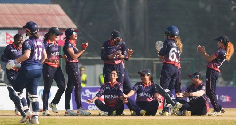 स्कटल्यान्डले नेपाललाई दियो १४१ रनको लक्ष्य