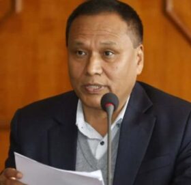 रास्वपासँगको एकता भंग, उनेपाको अध्यक्ष बने कुलमान