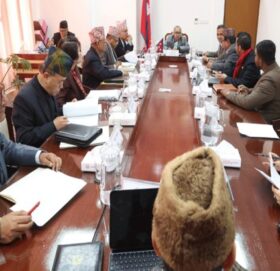 मन्त्रिपरिषद् बैठक बस्दै