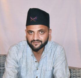 आज प्रधानमन्त्री कार्कीसँग वार्ता गर्दै निकोलस भुसालपक्ष