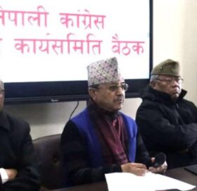 गगन–विश्वले धोका दिंदा पार्टी फुटतिर गयो : कार्यवाहक सभापति खड्का