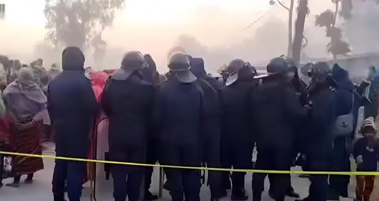 सुनसरीमा तनाव: शव सडकमै राखेर स्थानीयले गरे राजमार्ग अवरुद्ध