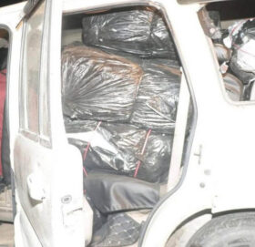 विराटनगरमा दुर्घटनाग्रस्त गाडीबाट ४२० किलो गाँजा बरामद