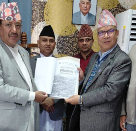 नेकपाले निर्वाचन आयोगमा बुझायो प्रतिबद्धता पत्र