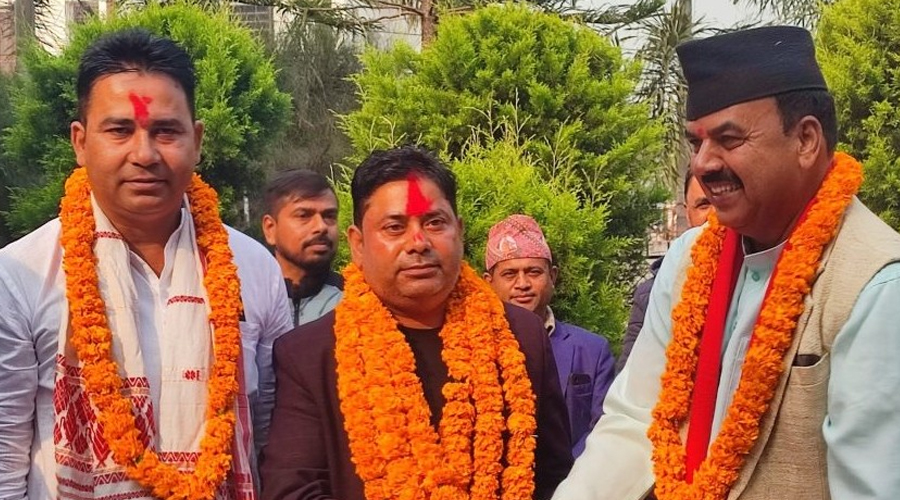 रुपन्देही-३ मा जसपा नेपालका उम्मेदवार एमाले प्रवेश