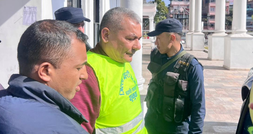 दुर्गा प्रसाईँको रिटमा सक्कल फाइल झिकाउन सर्वोच्चको आदेश, मंगलबारलाई पेशी