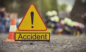 काठमाडौंबाट ओखलढुंगा जाँदै गरेको बस तामाकोशीमा खस्यो, ५ जनाको मृत्यु