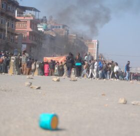 सुरक्षाकर्मी परिचालन गरेर खुलाइयो अरनिको राजमार्ग