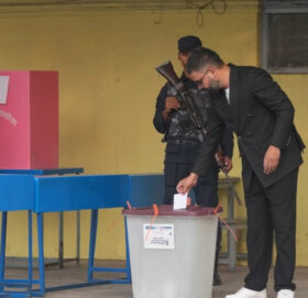 बालेन शाहले काठमाडौंबाट गरे मतदान, अब झापा–५ जाने !