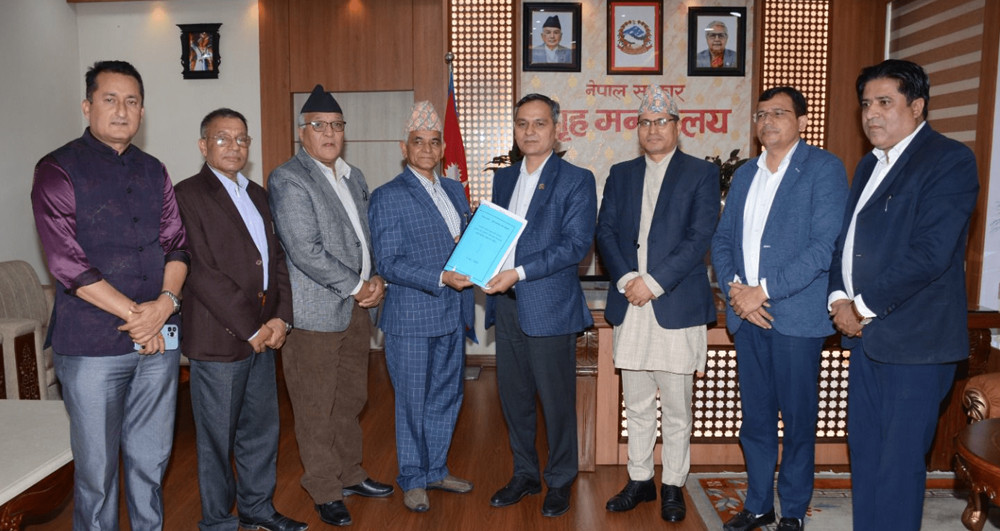 यातायात क्षेत्रका समस्याबारे जाँचबुझ आयोगले सरकारलाई बुझायो प्रतिवेदन