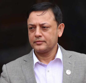 गृहबाट पछि हटेका डीपी अर्याल अब सभामुख