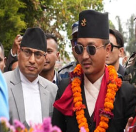 गृहमन्त्री सुधन गुरुङले गरे पदभार ग्रहण