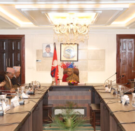 सरकारले भन्यो– ट्रान्जिटमा रहेका नागरिक सुरक्षित, तर छिट्टै समाधान नहुने