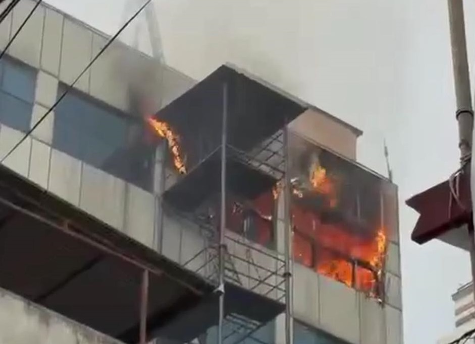 घण्टाघरस्थित थकाली रेष्टुरेन्टमा आगलागी