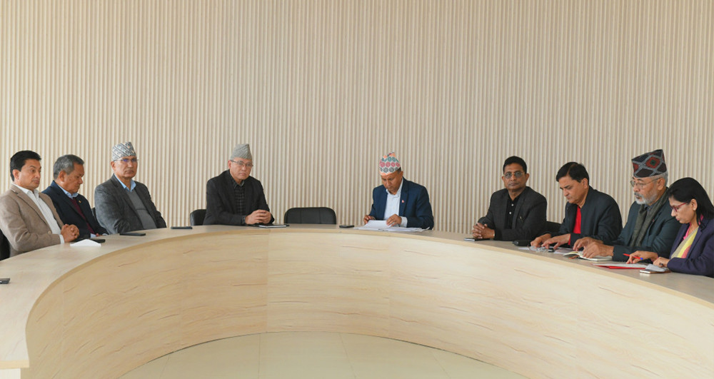 ओली पक्राउविरुद्ध वडादेखि केन्द्रसम्म चरणवद्ध प्रदर्शन गर्ने एमालेको घोषणा