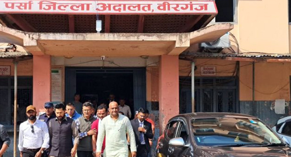 तारेख बुझ्न पर्सा अदालत पुगे रवि लामिछाने