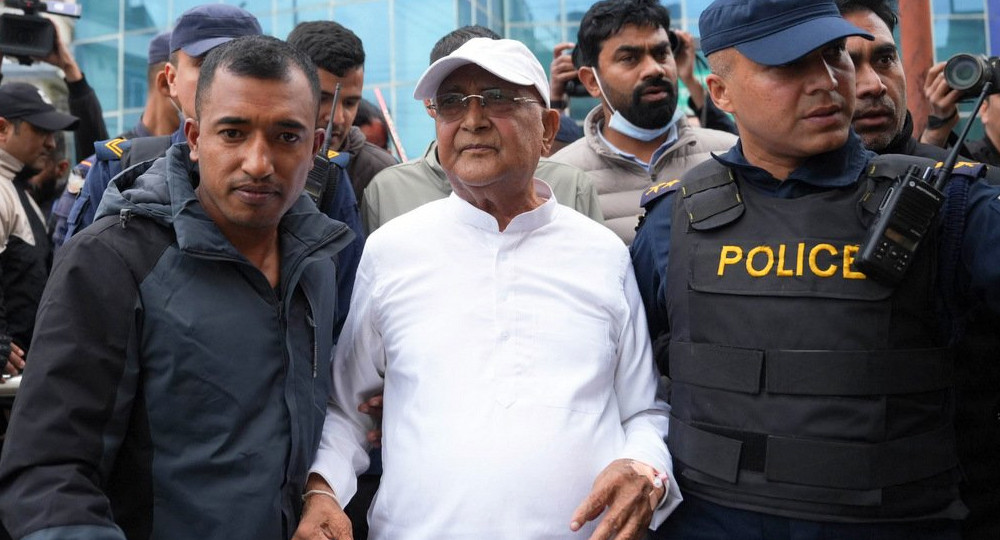 हिरासतमुक्त भए पनि पूर्वप्रधानमन्त्री ओली अस्पतालमै रहने, पत्थरीको शल्यक्रिया गर्ने तयारी