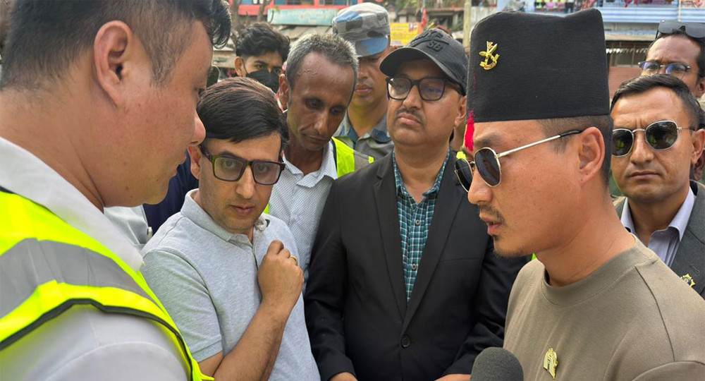 गृहमन्त्री गुरुङद्वारा नारायणगढ-बुटवल सडक खण्ड अनुगमन