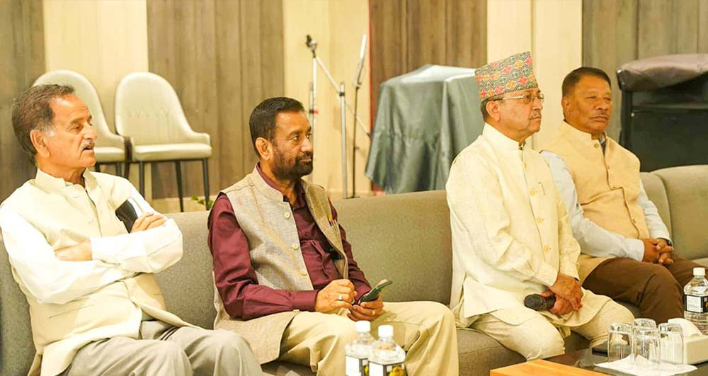 काँग्रेसमा आन्तरिक रणनीतिबारे छलफल गर्दै देउवा पक्ष, खड्काको नेतृत्वमा बैठक