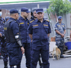 मनोहराको सुकुम्बासी बस्ती खाली गरिंदै, आईजीपी नै फिल्डमा