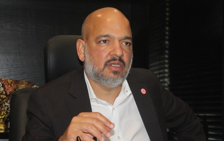 व्यवसायी शेखर गोल्छा पक्राउ