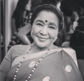 चर्चित गायिका आशा भोसलेको निधन