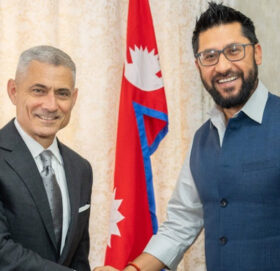 रवि लामिछाने र अमेरिकी सहायक विदेशमन्त्रीबीच भेटवार्ता