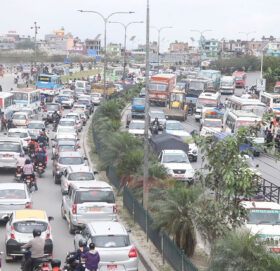 सरकारले बढायो गाडी भाडा