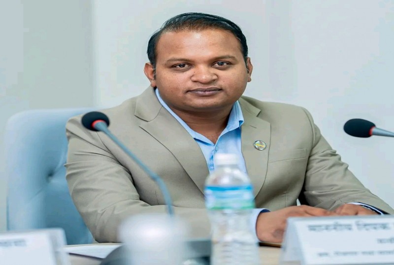 श्रममन्त्री दिपककुमार साह पदमुक्त