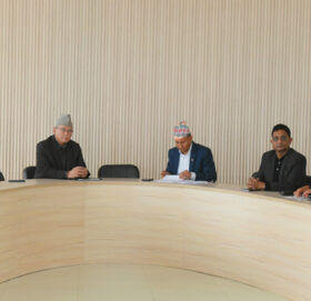 एमालेको संसदीय दलको बैठक सुरु