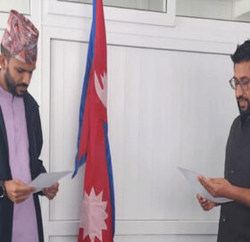 सचिवालय सदस्यमा मनोनित सागर ढकालले लिए शपथ