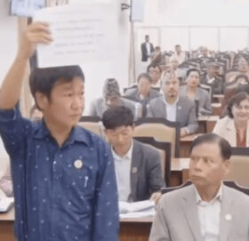 हर्क साम्पाङको प्रश्न : प्रधानमन्त्री बालेन यो संसदको सदस्य हो कि होइन ?
